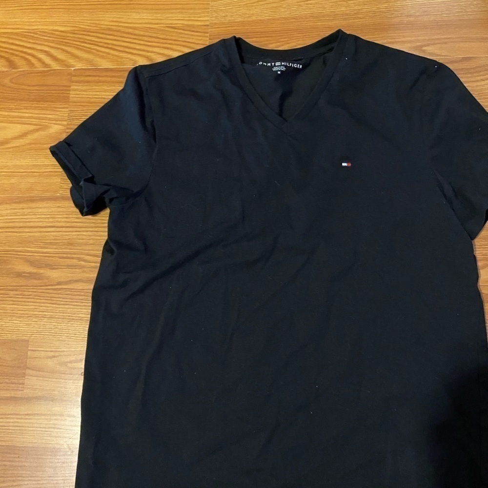 Tommy Hilfiger Tee size Medium (FU)